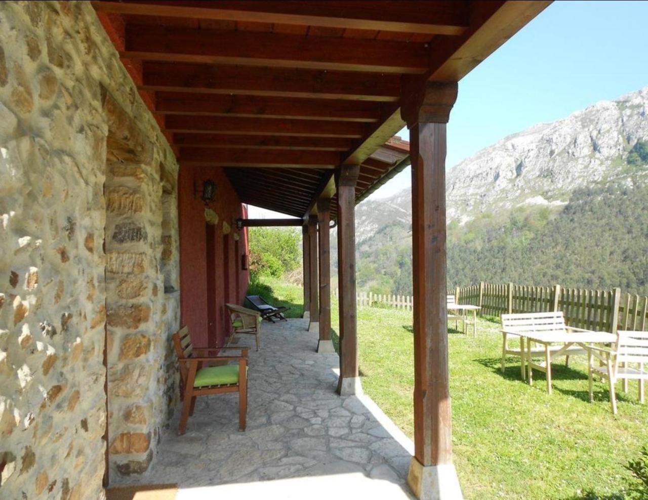 Hostal El interior de Gaia Arriondas Exterior foto